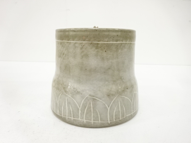  作家物　葉彫　水指（保護箱付）